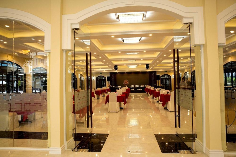 Vien Dong Hotel Nha Trang Bagian luar foto