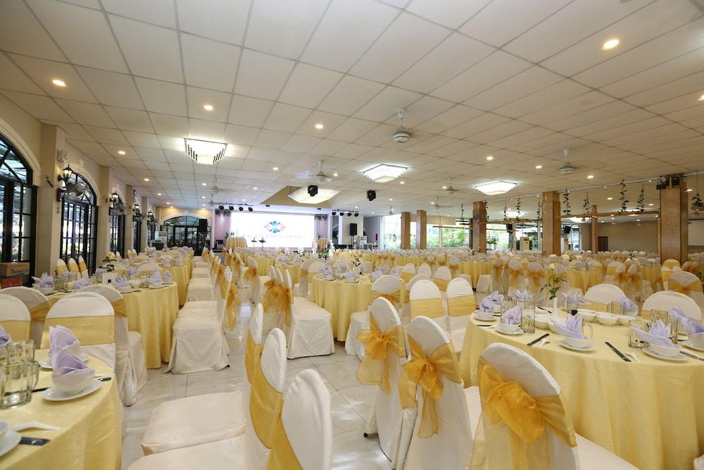 Vien Dong Hotel Nha Trang Bagian luar foto